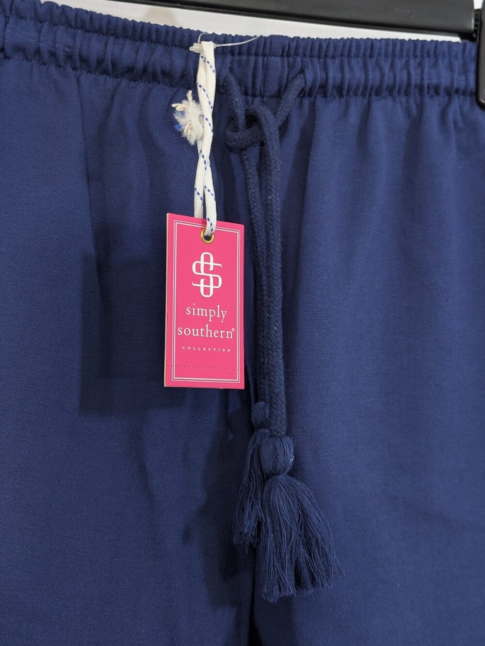 NEW Simply Southern Contrast Shorts - Navy Blue & Pink - Size Medium Womens M - Picture 2 of 5